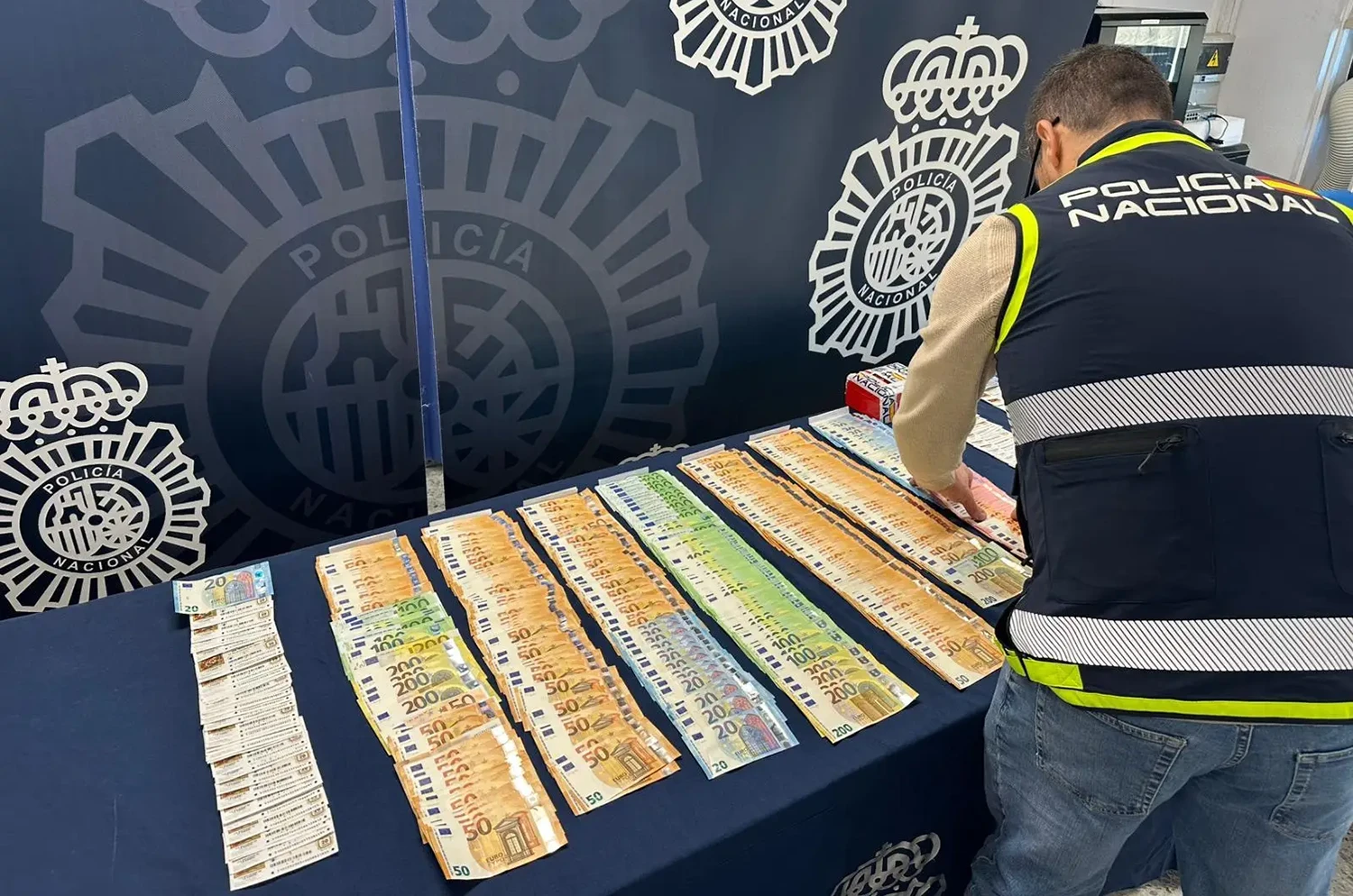 Cyber fraud network behind €5,93 million in losses dismantled in Spain